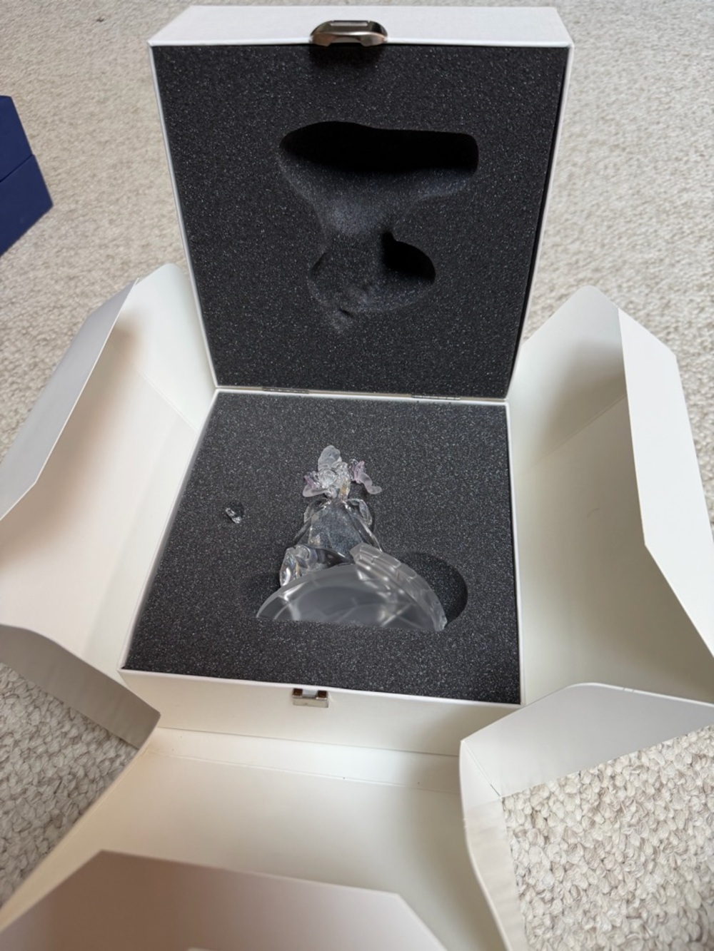 Swarovski Disney Cinderella 255108 Crystal Retired Set w/ Box and COA - Picture 4 of 7